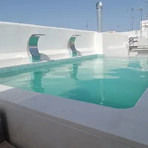 https://lindo-apartamento-en-el-centro-historico-de-cadiz-11006.hotelsincadiz.net